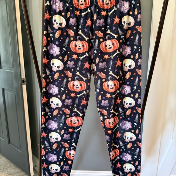 Women’s Halloween Leggings - Picture 1 of 4